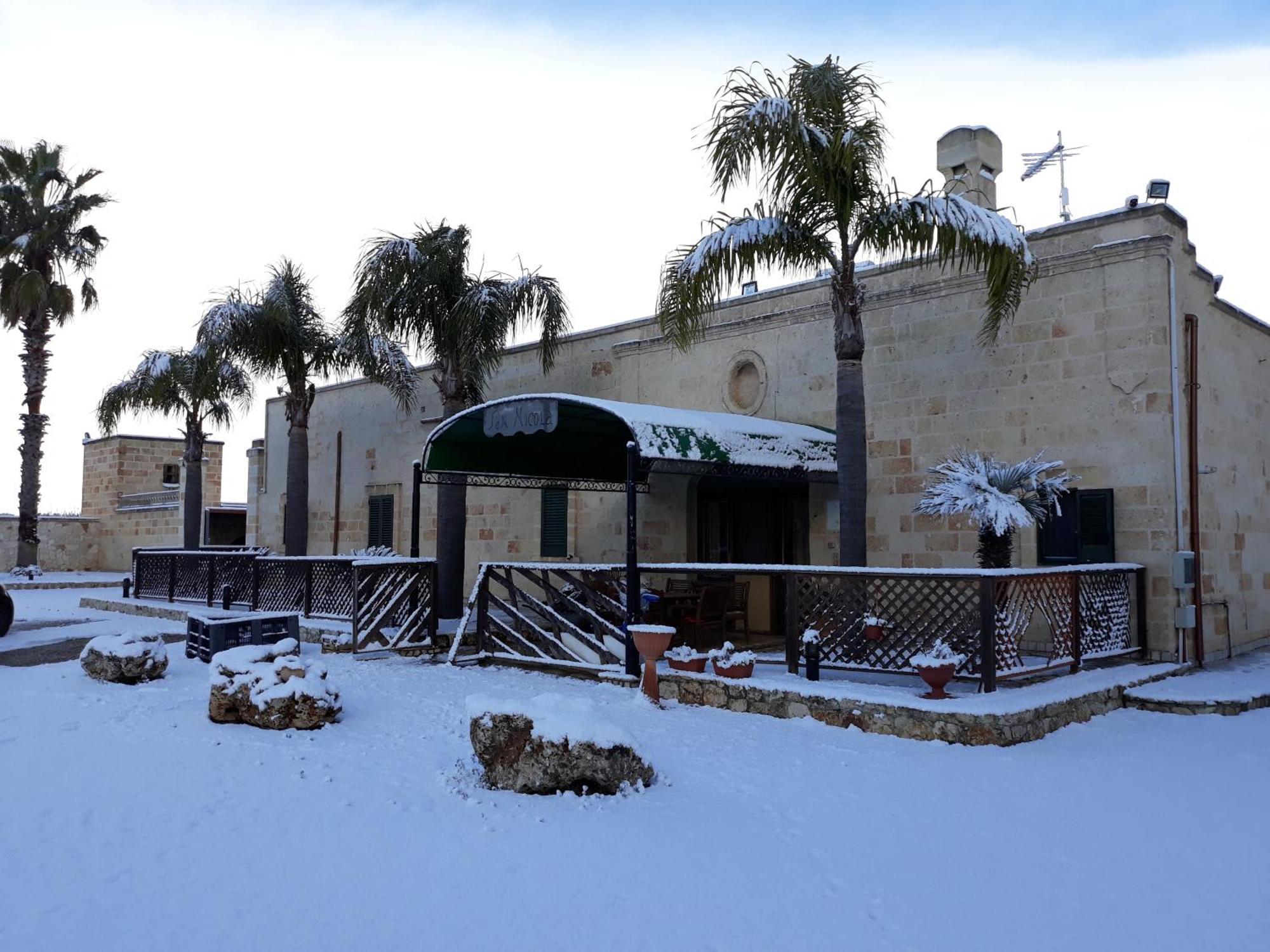Masseria San Nicola B&B Torre Santa Susanna Exterior photo